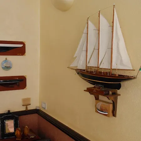 招待所 安蒂科卡菲德尔摩罗旅馆