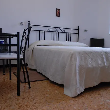Guest house Antico Caffe' Del Moro